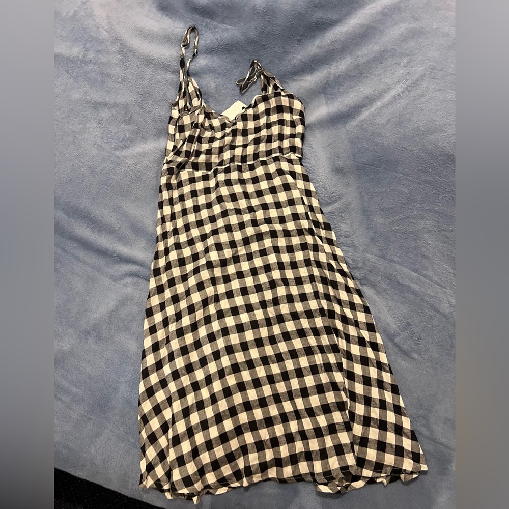 NATIVE YOUTH Black and White Spaghetti Strap Midi Sundress